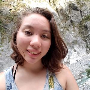 Meet your Posher, Chella